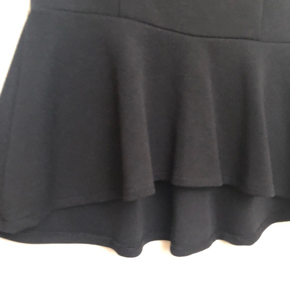 ELLE Womens Small Black Peplum V-Neck Top Knit Tank Sleeveless NWT $40 - Picture 6 of 14
